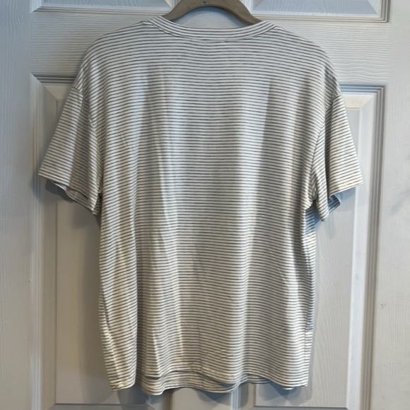 Green Envelope brand size S pullover Tshirt- NWT - Picture 6 of 6